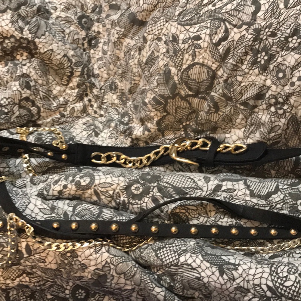 Torrid size 4 belt